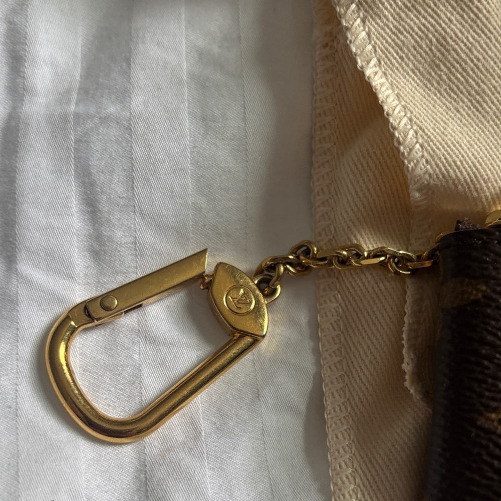 Louis Vuitton Monogram Mini Pouch with Gold Hardware - Picture 3 of 7